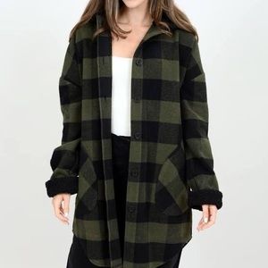 RD Style Shacket with hood 💚🖤